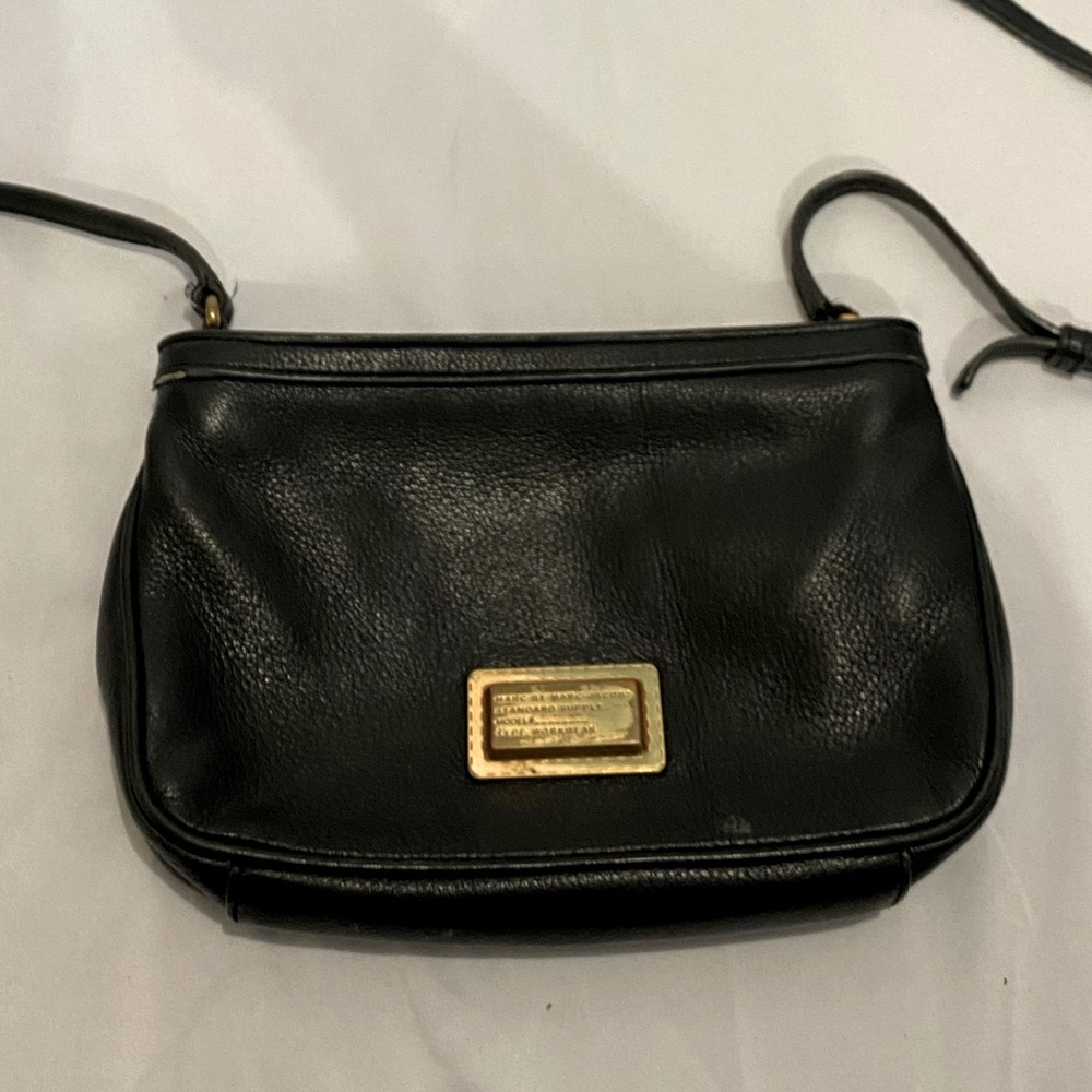 Marc Jacobs black crossbody leather bag